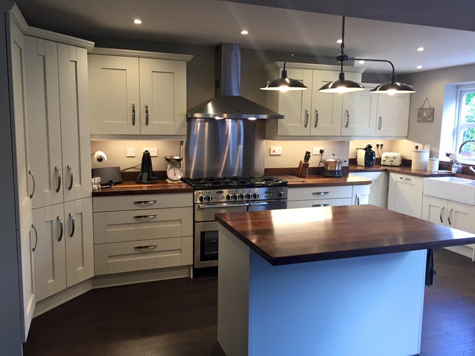 Fitted kitchen in Halesowen - Painted ivory oak Shaker