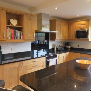 Kitchens in Pedmore - Clonmel knotty oak Shaker kitchen