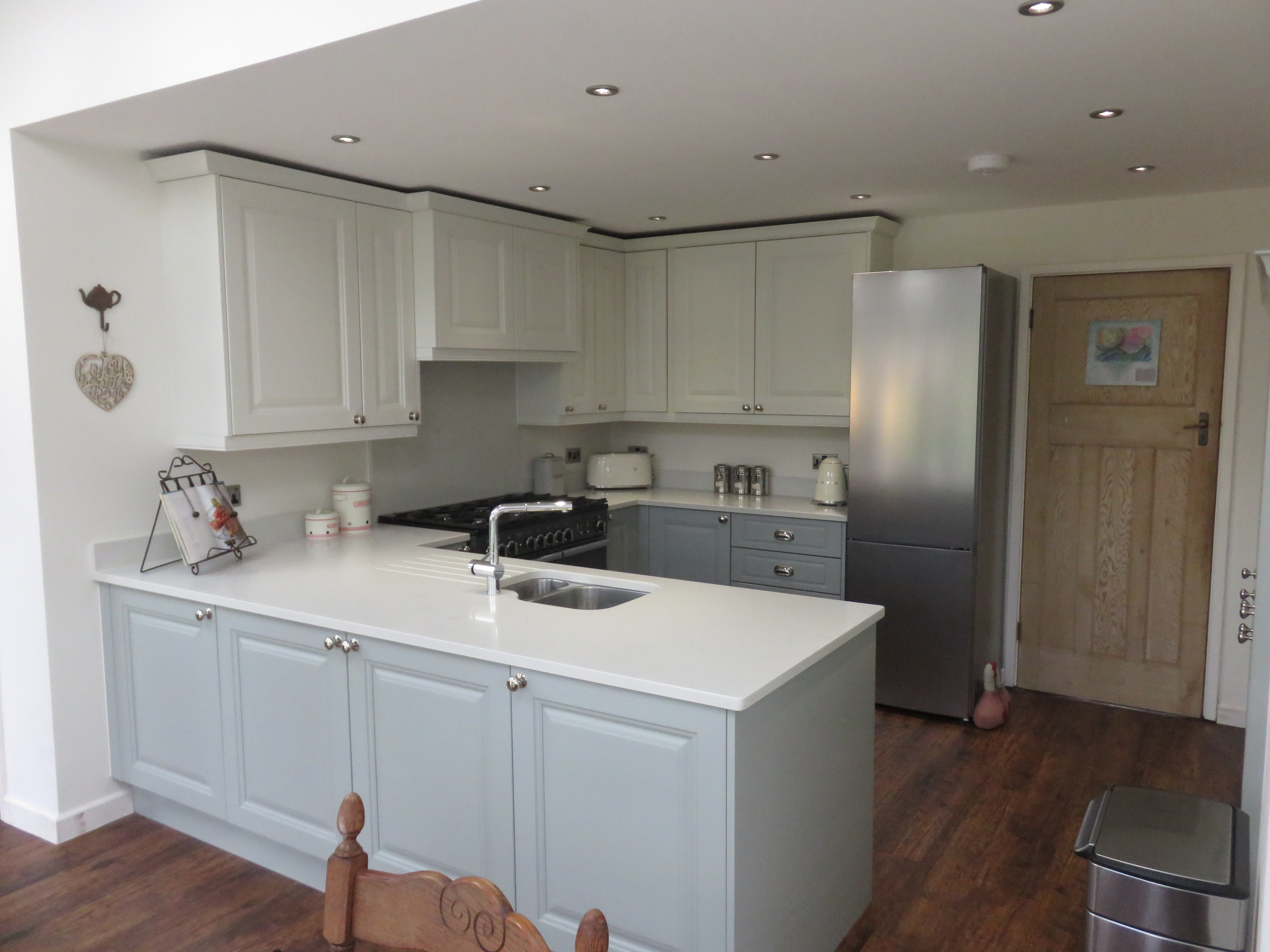 Porcelain fitted kitchen - The Gallery