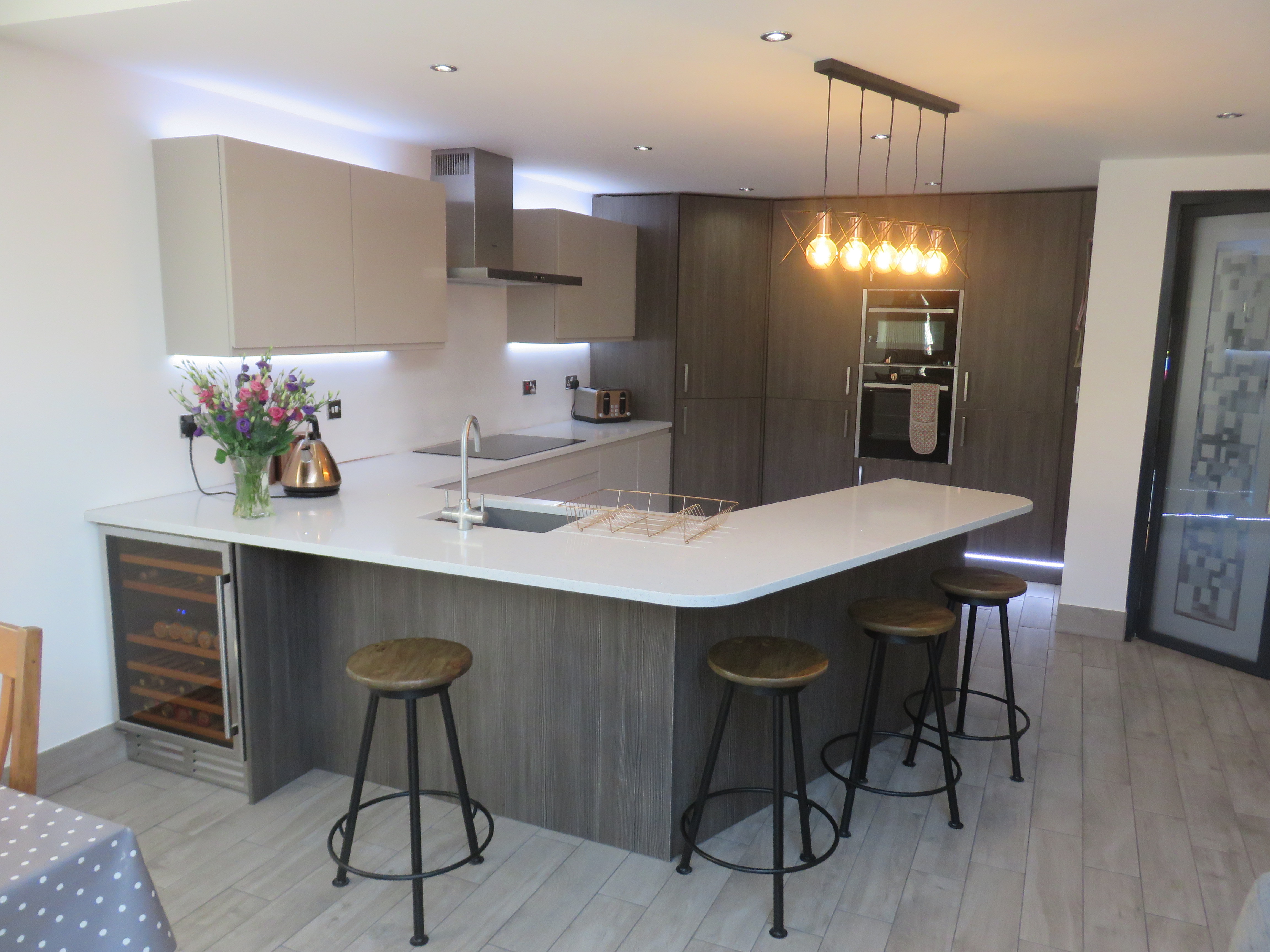 Stylish kitchen fitted in Stourbridge by The Gallery fitted kitchens