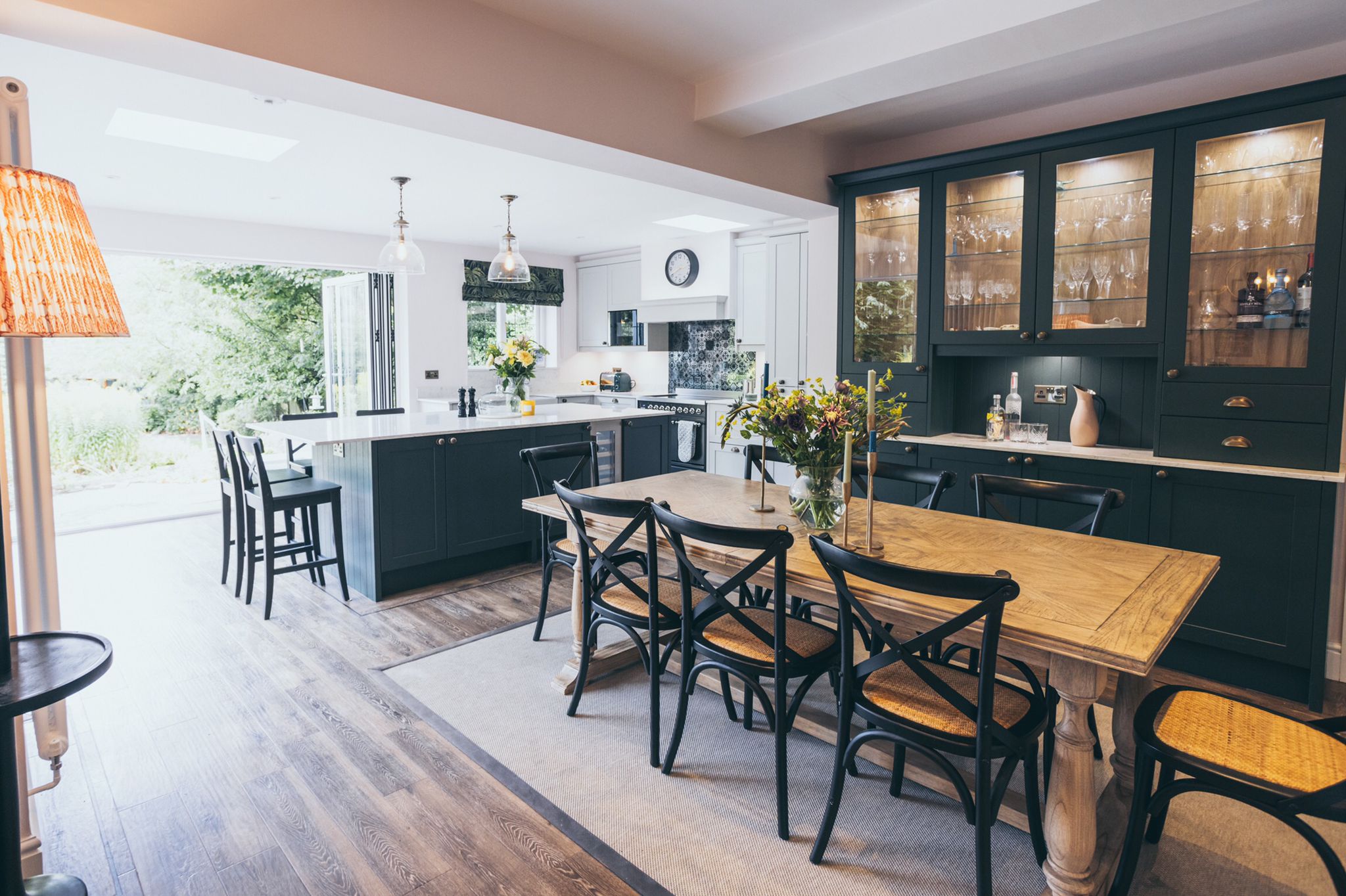 Howzat for the latest kitchen design in Edgbaston. Forest green kitchen.