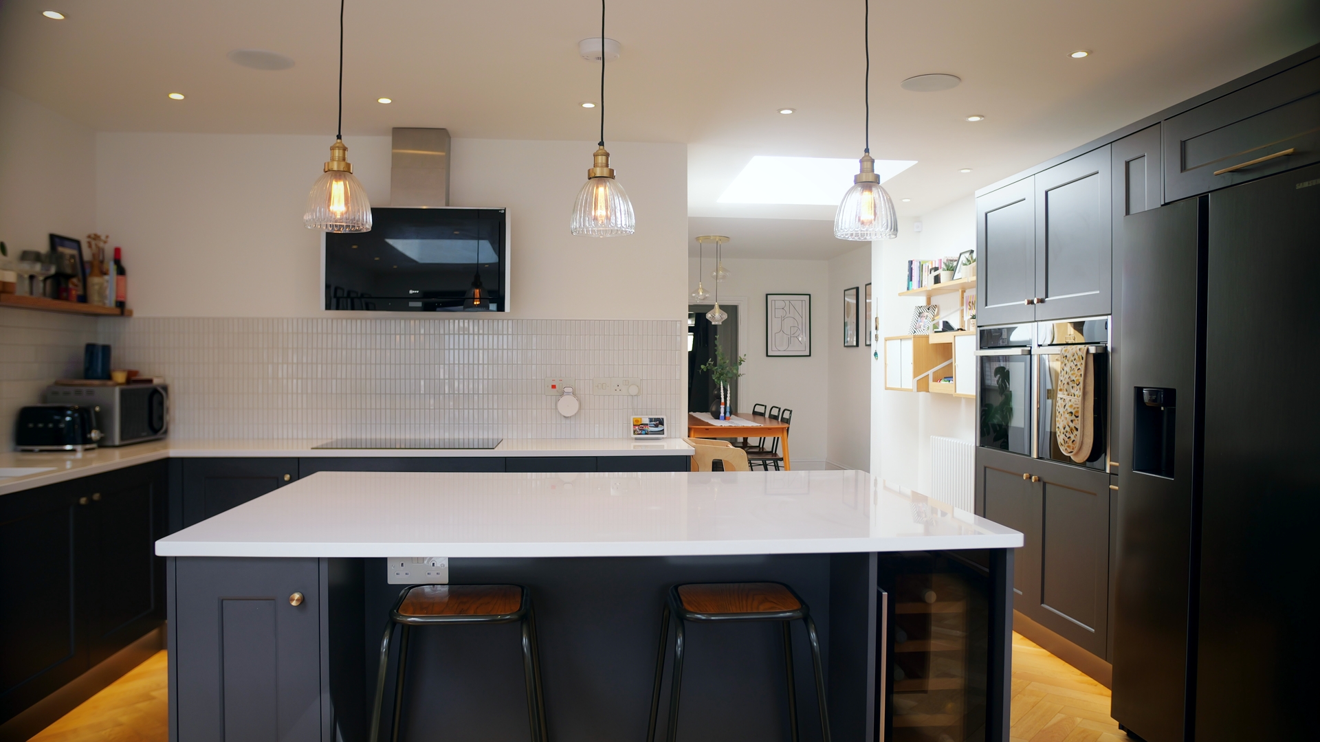 Metro Tiled Kitchen | Stylish Subway Tile Design Ideas